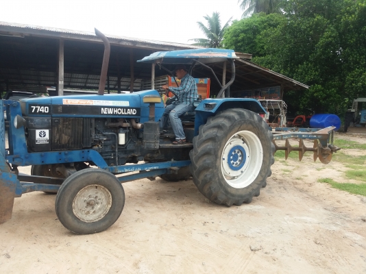 ขาย450000บาท7740เพลาเดียวเกียกลางออกเก่านอกมา