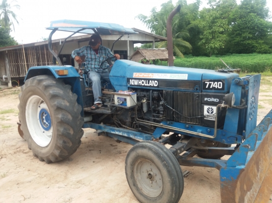 ขาย450000บาท7740เพลาเดียวเกียกลางออกเก่านอกมา