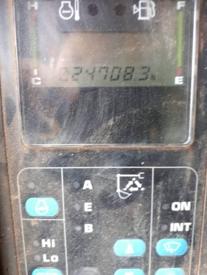 ขาย 950,000 บาท KOMATSU PC200-7 บูมยาว 16 เมตร ปี 2003 ทำงาน 24,xxx บาท เครื่องดี ปั้มแรง โช่หนา เอวแน่น ไฟฟ้า เอกสารเล่มทะเบียน รถอยู่ จ.ลพบุรี โทร&ไอดีไลน์ 0610710295 ขาย 950,000 บาท KOMATSU PC200-7 บูมยาว 16 เมตร ปี 2003 ทำงาน 24,xxx บาท เครื่องดี ปั้มแรง โช่หนา เอวแน่น ไฟฟ้า เอกสารเล่มทะเบียน รถอยู่ จ.ลพบุรี โทร&ไอดีไลน์ 0610710295