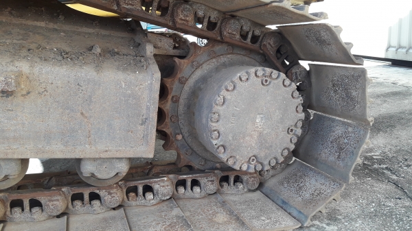 รถแบ็คโฮ KOMATSU PC200-7 ซีเรียล 8 หมื่น สภาพดีมาก จำนวน 2 คัน