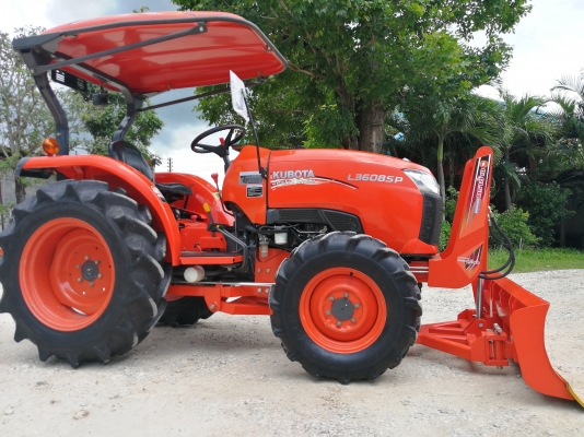 คูโบต้า L3608SP 4 WD  รถเกรด A ใบมีดตราช้าง ผานหลังใหม่ ทำงาน 323 ชั่วโมง