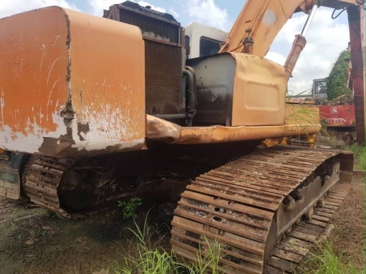 ขาย 585,000 บาท HITACHI EX300-1 บูมยาว 16 เมตร เครื่องดี ปั้มแรง โช่หนา เอวแน่น เอกสารเล่มทะเบียน  รถอยู่ จ.ลพบุรี โทร&amp;ไอดีไลน์ 0610710295