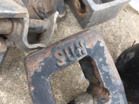 ขายชุดยก SUN วีโก้ & ขายกันชนหน้า-หลัง เปี๊ยกระยอง อ่านรายละเอียดก่อนครับ ขายชุดยก SUN วีโก้ & ขายกันชนหน้า-หลัง เปี๊ยกระยอง อ่านรายละเอียดก่อนครับ