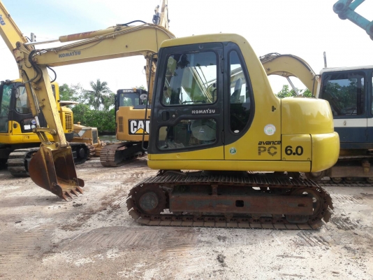 ขายKOMATSU PC60-7  เก่าญี่ปุ่นแท้  มีลายแย๊ก  สภาพสวย เครื่องปั๊มดี  ลองระบบกันได้ทุกวัน โทร  089-3818694  ดวงนภา