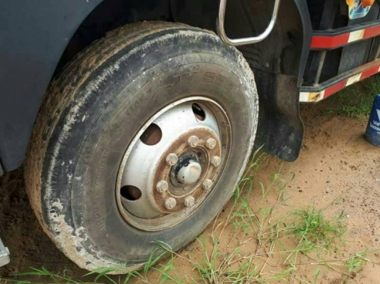 ขาย 1,950,000  ISUZU DECA 300 ปี 54 (แม่ไม่ดั้ม-ไม่ดั้ม) หัวบาง ยางดี คัสชีสวย เอกสารเล่มทะเบียน  รถอยู่ จ.ยโสธร  090-772-3710 090-772-3708