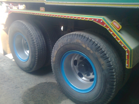 ลูกพ่วง 3 เพลาแท้ ยาว 6.80 เมตร กระบะอลูมิเนียม ปี 50