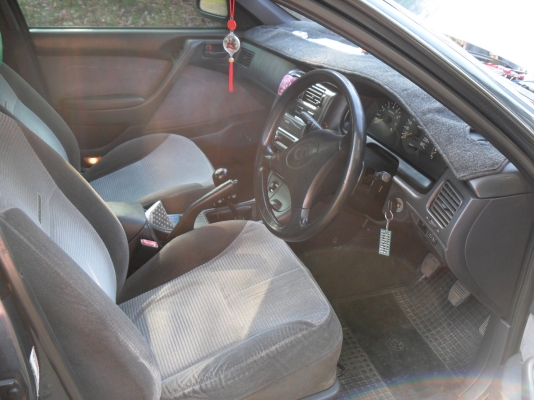 TOYOTA, CORONA 2.0 GLi  ท้ายโด่งไฟท้ายแยก  LPG