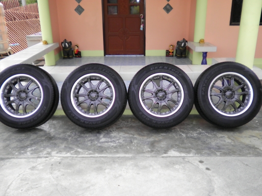 แม็กLANSO18 พร้อมยาง1ชุด ล้อใหญ่ๆใส่แล้วหล่อๆ ต่อรองได้ ขายได้ขาย