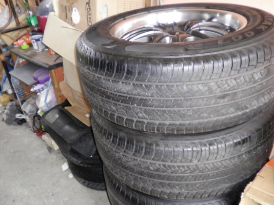 แม็ก18 พร้อมยาง1ชุด ล้อใหญ่ๆใส่แล้วสวยแน่นอน ต่อรองได้ ขายได้ขาย แม็ก18 พร้อมยาง1ชุด ล้อใหญ่ๆใส่แล้วสวยแน่นอน ต่อรองได้ ขายได้ขาย