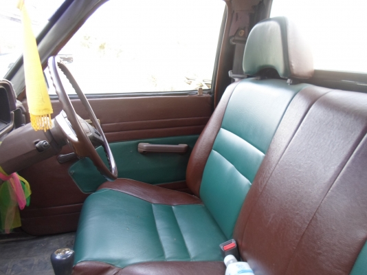 โตโยต้า LN ม้ากระโดด 2 ตา สภาพสวย 75,000