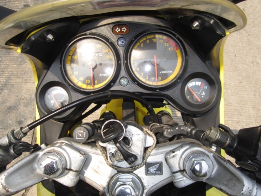 ยังไงก็ขาย CBR150ปี49ไมเหลืงล้อแม็กแท้เครื่องดีเดิมๆชุดโอนครบ