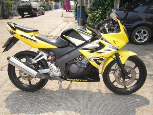 ยังไงก็ขาย CBR150ปี49ไมเหลืงล้อแม็กแท้เครื่องดีเดิมๆชุดโอนครบ