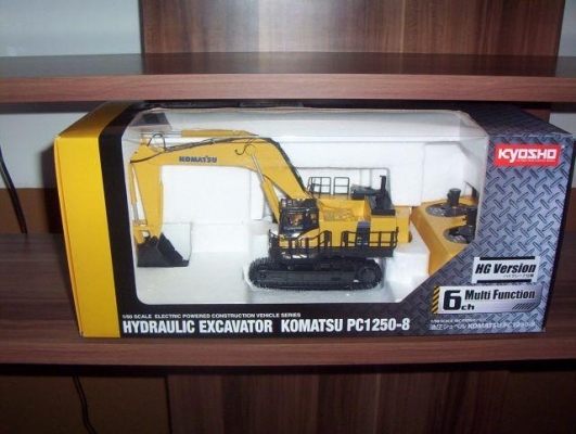 ขาย R/C komatsu pc1250 ขาย R/C komatsu pc1250