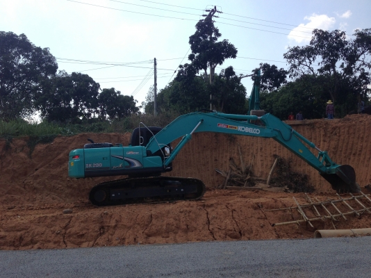 ขายรถแบ็คโค KOBELCO MARK8 SUPER X SK200 YN-12