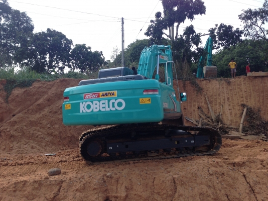 ขายรถแบ็คโค KOBELCO MARK8 SUPER X SK200 YN-12