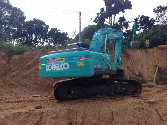 ขายรถแบ็คโค KOBELCO MARK8 SUPER X SK200 YN-12