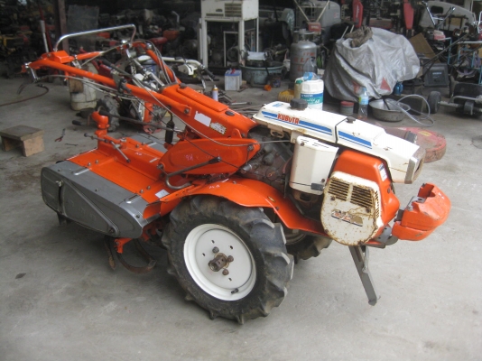 ขายรถพรวนดินCARSSHOVERLING KUBOTA T7O2 5-7แรง พร้อมใช้งาน