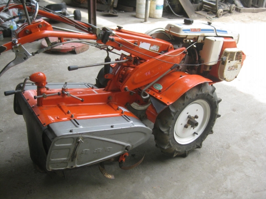 ขายรถพรวนดินCARSSHOVERLING KUBOTA T7O2 5-7แรง พร้อมใช้งาน