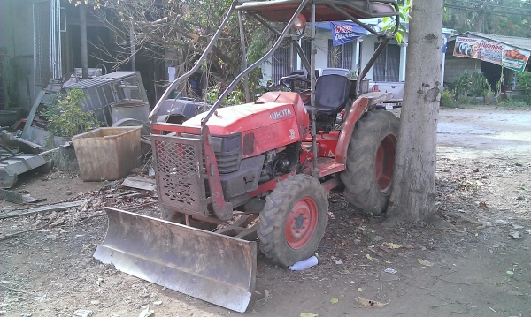 ขาย KUBOTA L3408 ดันหน้า + ตัดหญ้า (ชุมพร) ขาย KUBOTA L3408 ดันหน้า + ตัดหญ้า (ชุมพร)