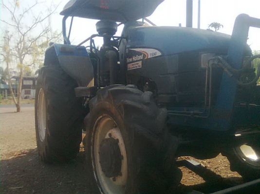 ขาย TS90 NEWHOLLAND รถห้างบ้านเรา