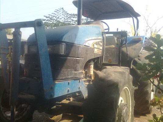 ขาย TS90 NEWHOLLAND รถห้างบ้านเรา