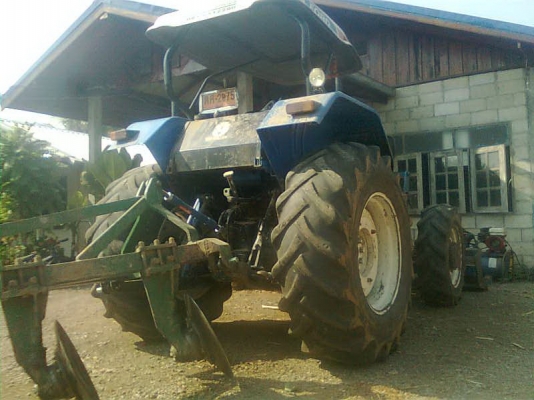ขาย TS90 NEWHOLLAND รถห้างบ้านเรา
