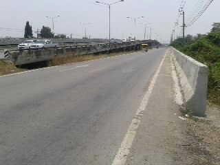 ที่ดินเปล่า 27 ไร่ ถนน 345 บางบัวทอง ไม่ไกลจากแยกไทรน้อย ติดถนนใหญ่ หน้ากว้าง 120 เมตร