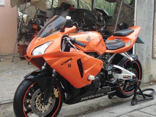 วุฒินนบุรี// CBR400rr ปี92 แฟริ่งแต่งตัว600สวยๆแทพๆเครื่องดีมาก สดๆ พร้อมใช้