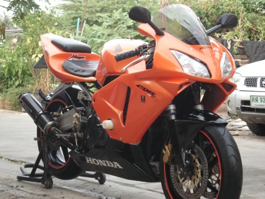 วุฒินนบุรี// CBR400rr ปี92 แฟริ่งแต่งตัว600สวยๆแทพๆเครื่องดีมาก สดๆ พร้อมใช้