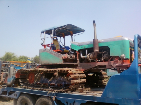 ขาย!! รถตีดินสามชุกการช่าง เครื่อง HINO JO8C TURBO พร้อมเทลเลอร์สิบล้อเพลาเดียว ISUZU JCM