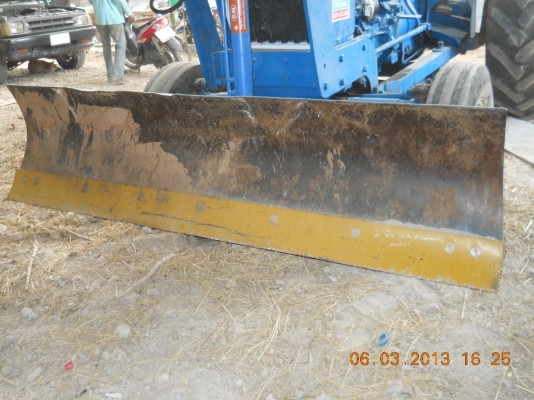 ขายดาวน์รถไถฟอร์ด7700 T3 พร้อมใช้งาน ขายดาวน์รถไถฟอร์ด7700 T3 พร้อมใช้งาน