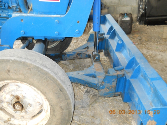 ขายดาวน์รถไถฟอร์ด7700 T3 พร้อมใช้งาน ขายดาวน์รถไถฟอร์ด7700 T3 พร้อมใช้งาน