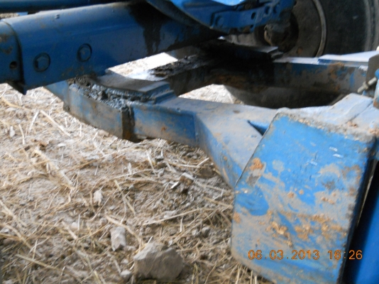 ขายดาวน์รถไถฟอร์ด7700 T3 พร้อมใช้งาน ขายดาวน์รถไถฟอร์ด7700 T3 พร้อมใช้งาน