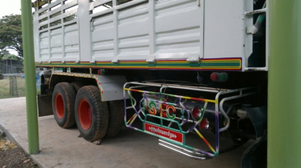 10ล้อดั้ม HINO MEGA260ปี49 ดั้มเหล็กสหมิตร ยางใหม่10เส้น 10ล้อดั้ม HINO MEGA260ปี49 ดั้มเหล็กสหมิตร ยางใหม่10เส้น