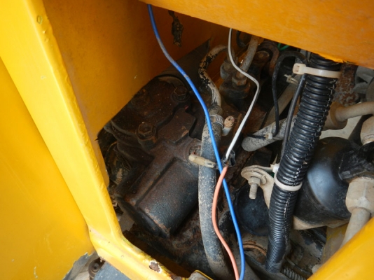 ขายรถ แลนด์โรเวอร์ กระบะ ดีเซล Isuzu 4JG2 เทอร์โบ ถูกๆ 79000บ.