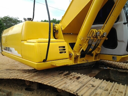 ขายด่วน!! SUMITOMO SH210-3 สภาพสวยมากค่ะ ขายด่วน!! SUMITOMO SH210-3 สภาพสวยมากค่ะ