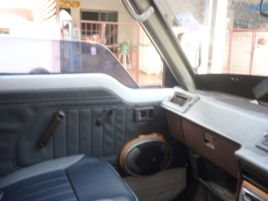 รถตู้hiace ตาหวาน เครือ่ง 1G auto LPG พวงมาลัยเพาเวอร์