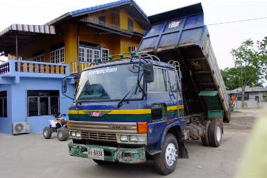 ขายหกล้อดั้ม  HENO FD เครื่อง HO7C 185 แรง เอกสานพร้อมโอน