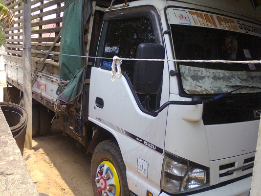 ขายรถบ้าน6ล้อ ISUZU NPR71LY52 130Hp Turbo ปลายปี50มือเดียวออกห้าง ฟรี พรบ.ประกันชั้น 1 พร้อมใช้พร้อมโอนสวยๆเดิม