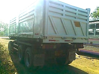 ขาย หางพ่วงดั๊ม สามมิต 3 เพลา แท้ ปี 50   สนใจติดต่อ 081 - 6079515