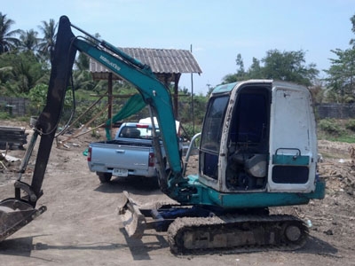 ขายด่วนแบ็คโฮ Komatsu PC25-1 เทียบเท่ากับรุ่นเจ็ด สภาพพร้อมใช้เจ้าของขายเอง โทร 088-4501277