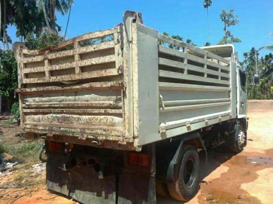 รถฮีโน่ 6 ล้อดั๊ม FC4J  150 แรงม้า ปี 50   สนใจติดต่อ 081 - 6079515