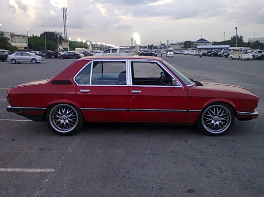 BMW 520 e12 เครื่อง 1jz แก็สLPG ล้อ 18  ขายถูก