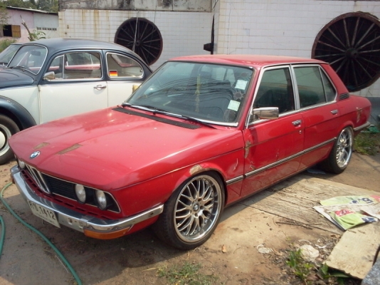 BMW 520 e12 เครื่อง 1jz แก็สLPG ล้อ 18  ขายถูก