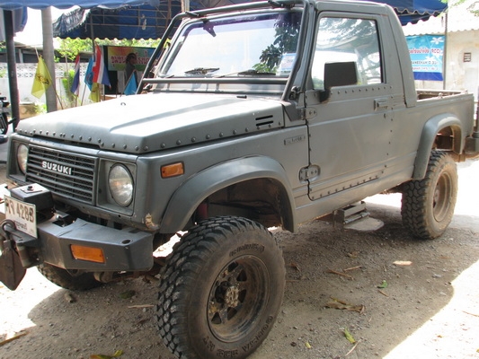 ขาย SUZUKI คาริเบียน 4WD ยกสูง คะ ขาย SUZUKI คาริเบียน 4WD ยกสูง คะ