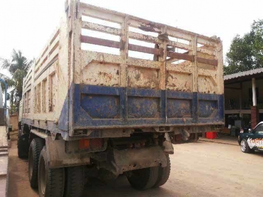 รถฮีโน่ 10  ล้อดั๊ม FM227 เปลื่ยนเครื่อง  260 แรงม้า สนใจติดต่อ 081 - 6079515