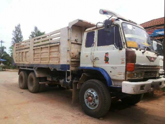 รถฮีโน่ 10  ล้อดั๊ม FM227 เปลื่ยนเครื่อง  260 แรงม้า สนใจติดต่อ 081 - 6079515