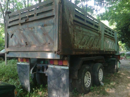 รถอิซูซุ 10 ล้อดั๊ม 240 แรงม้า ( ขาวทำฟ้า )  สนใจติดต่อ 081 - 6079515