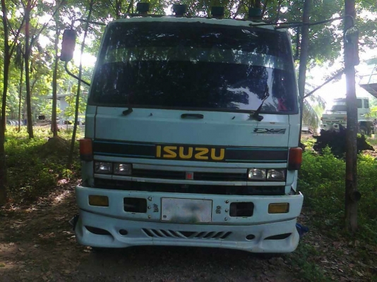 รถอิซูซุ 10 ล้อดั๊ม 240 แรงม้า ( ขาวทำฟ้า )  สนใจติดต่อ 081 - 6079515