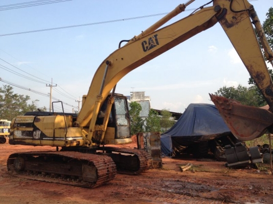 รถแบคโฮ CAT  320 - 1 เวอร์ชั่นวัน    สนใจติดต่อ 081 - 6079515